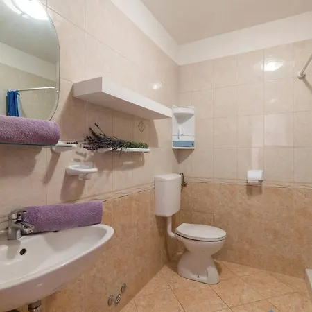 Apartment 1 Bedroom Beautiful In *